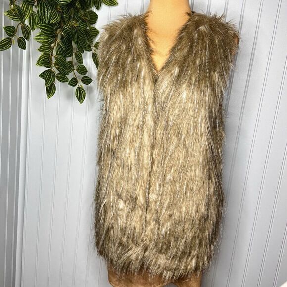 Sebby Collection Jackets & Blazers - Daisy Jones Sz L Sebby Collection Faux Fur Vest Beige Tan Hippy Boho Festival